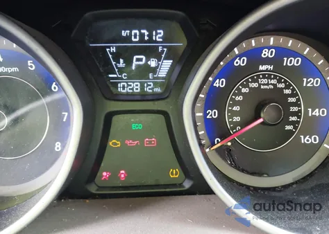 2016 Hyundai Elantra Se z USA, uszkodzony, nr VIN KMHDH4AE8GU618970